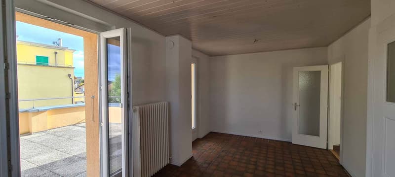 À louer Spacieux appartement de 4 pièces avec conciergerie à repourvoir (7)