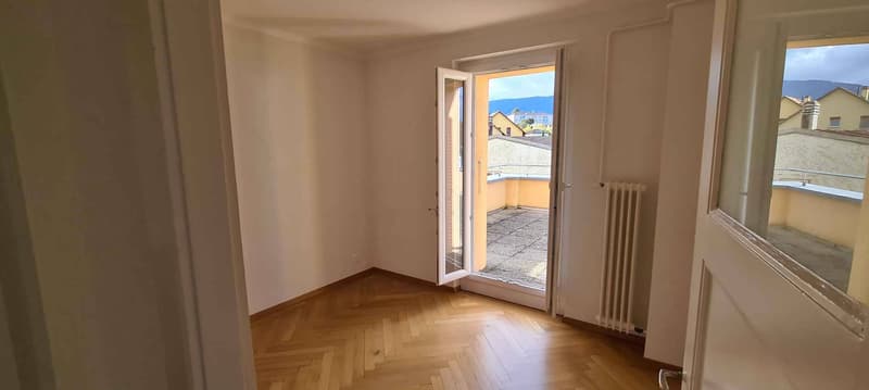 À louer Spacieux appartement de 4 pièces avec conciergerie à repourvoir (10)
