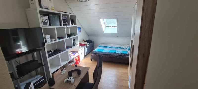 Lumineux appartement de 4.5 pièces sous les toits, à deux pas du lac de Neuchâtel (8)