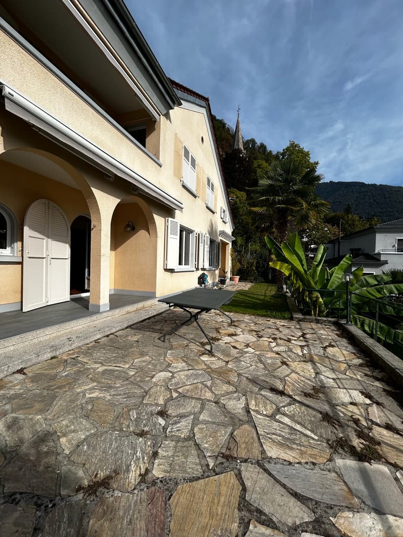 Spacieux appartement avec terrasse, jardin et vue panoramique sur le lac à Montreux (12)