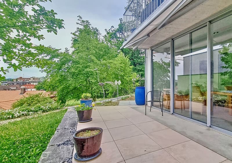 Très bel appartement 3.5 p. 109 m2, au calme, terrasse et extérieurs ! (2)