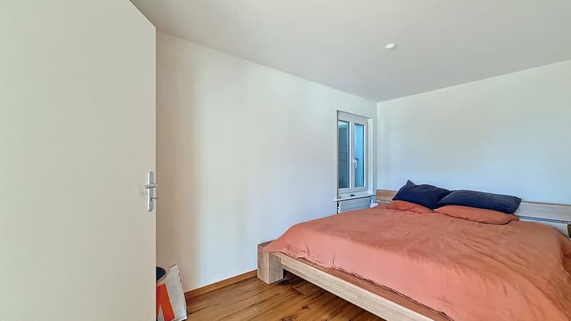Plein centre charmant appartement 3.5 p. entièrement rénové, avec vue! (9)