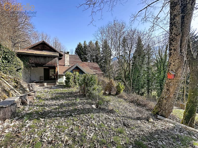 Charmante ferme de 3 appartements + annexes à rénover ! (3)
