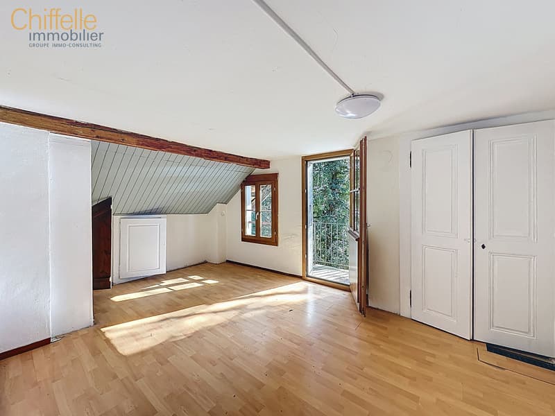 Charmante ferme de 3 appartements + annexes à rénover ! (9)