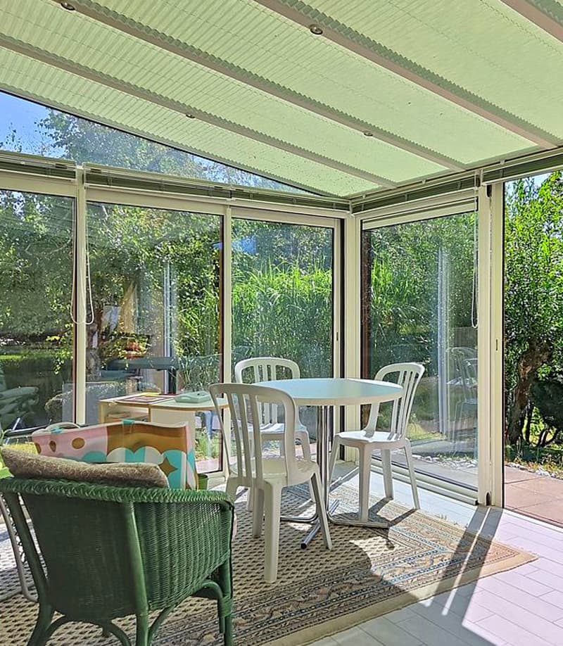Charmante villa mitoyenne 5.5 p. grand jardin et terrasses ! (12)