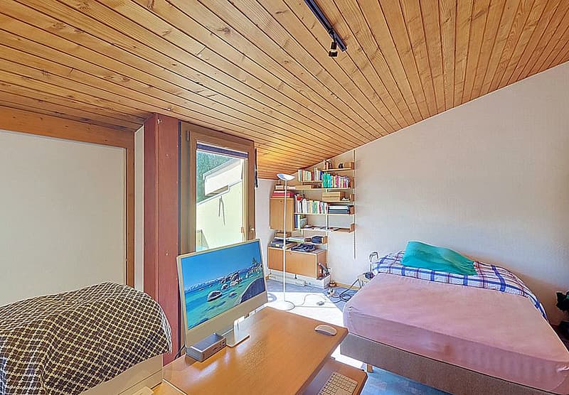 Charmante villa mitoyenne 5.5 p. grand jardin et terrasses ! (7)