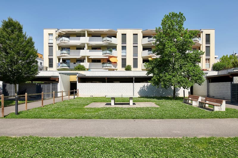 Places de parc moto intérieures (1)