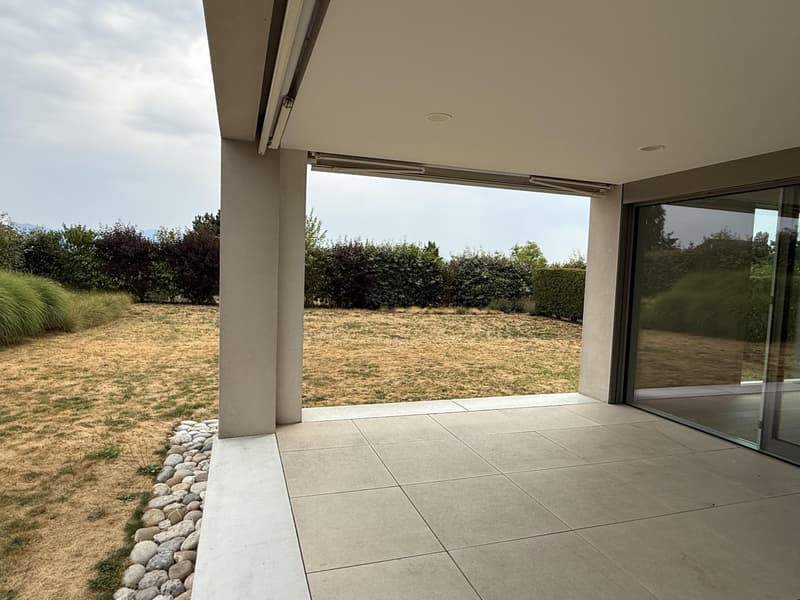 Appartement de 3.5 pièces avec terrasse et jardin privatif à St-Sulpice (5)