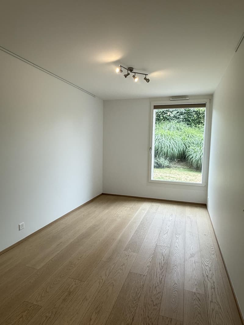 Appartement de 3.5 pièces avec terrasse et jardin privatif à St-Sulpice (12)