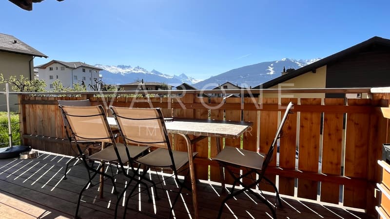 Balcon et panorama sur le Val d'Hérens