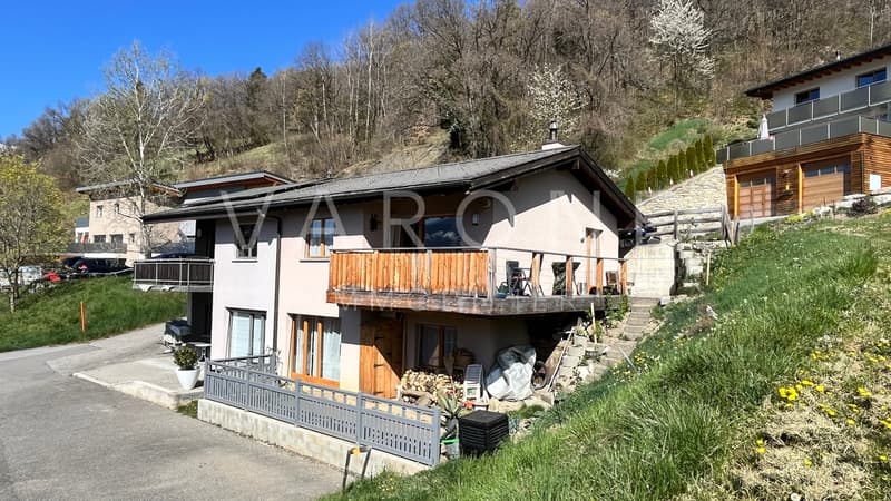 Villa mitoyenne rénovée de 3.5 pces en duplex (1)