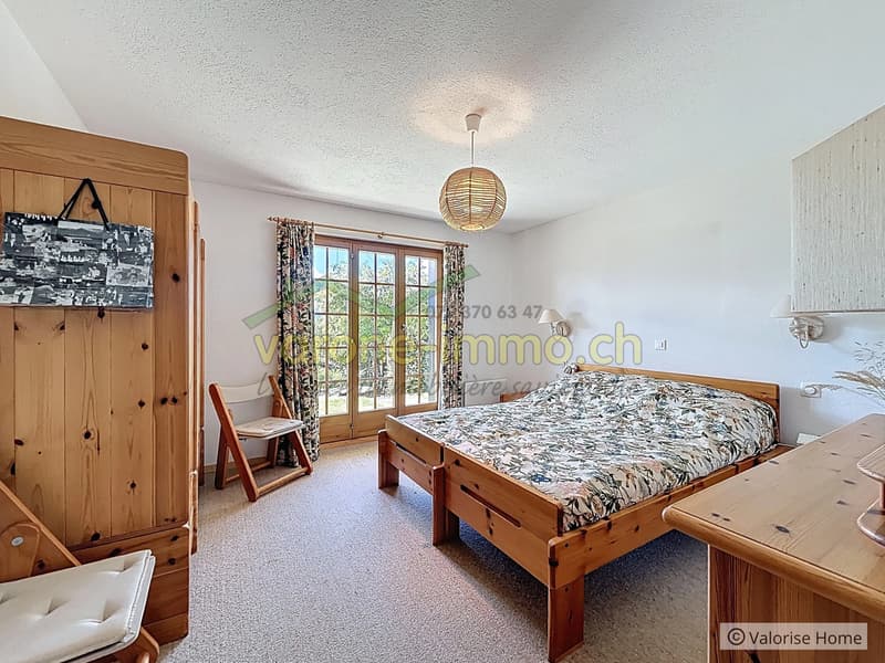 Chambre principale au rez-de-chaussée