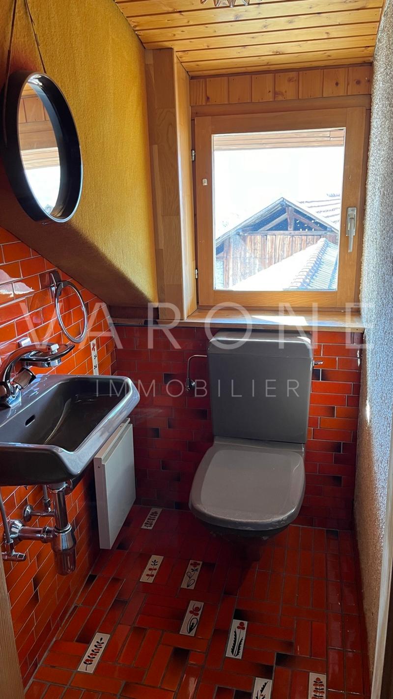 WC de l'appartement de 4.5 pces en duplex