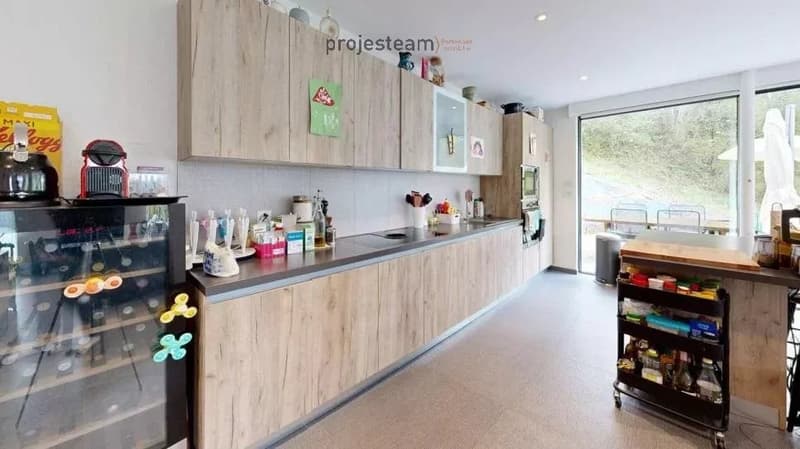 En bordure de zone forestière ? Villa contemporaine dans un cadre privilégié (7)