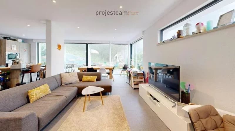 En bordure de zone forestière ? Villa contemporaine dans un cadre privilégié (3)