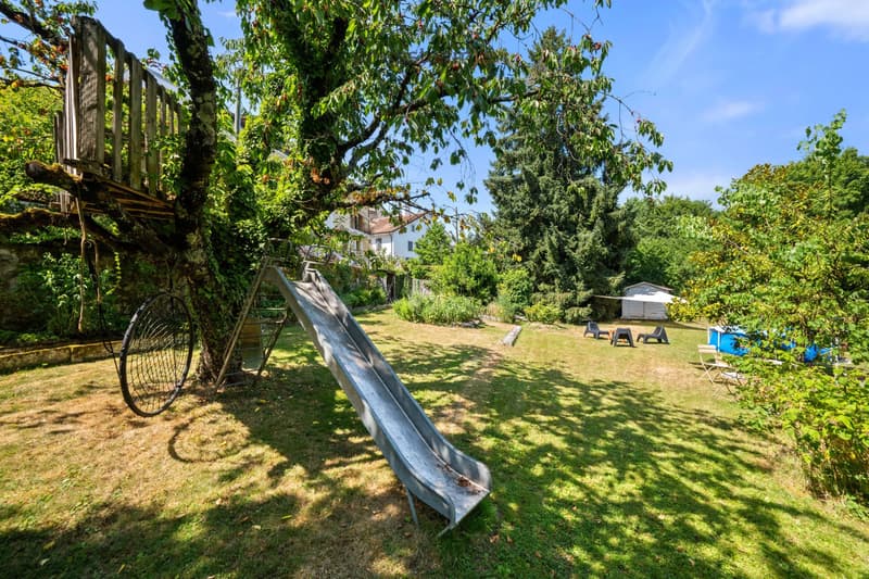 Maison de village de caractère de 4 étages ? 320 m² habitables sur 1'815 m² de terrain (6)