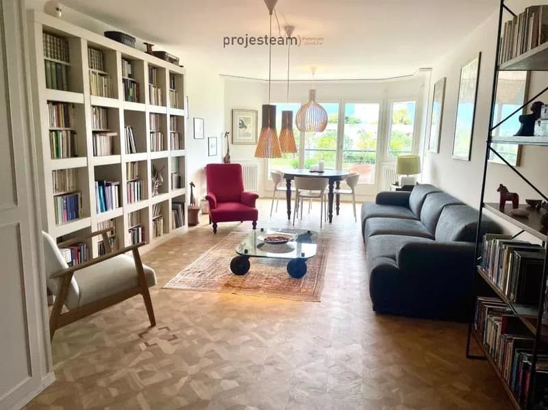 "Élégance Lacustre : Emplacement Privilégié, Vue Imprenable, Tranquillité, Rénovation Récente et Lumière Abondante!" (6)