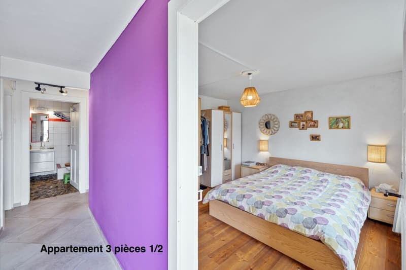 Corps de ferme de 820 m² comprenant 3 appartements et 2 granges partiellement rénovées, à 8 km d'Avenches et à 25 km de Neuchâtel et Fribourg. (17)