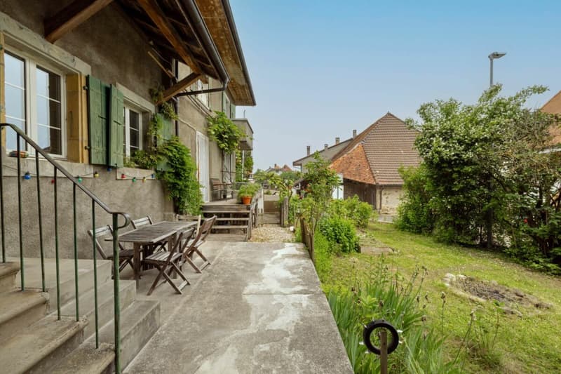 Corps de ferme de 820 m² comprenant 3 appartements et 2 granges partiellement rénovées, à 8 km d'Avenches et à 25 km de Neuchâtel et Fribourg. copie (62)
