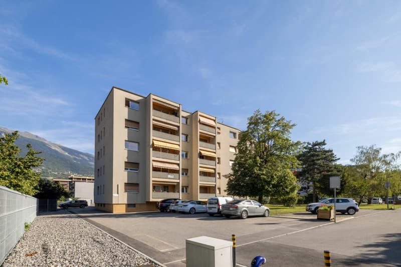 Spacieux attique 4 pièces 1/2 de 111 m2 bruts à Conthey (15)