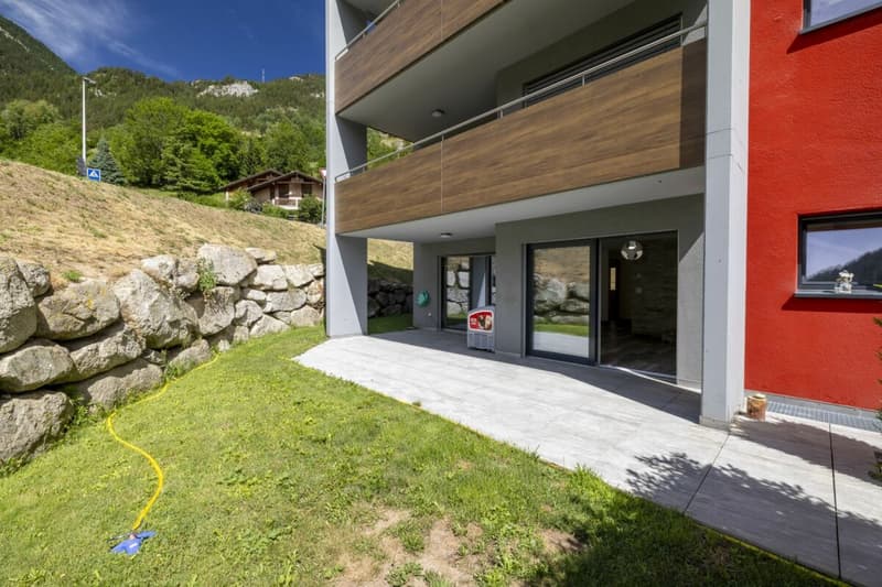 Spacieux 3 pièces 1/2 en rez-de-jardin de 107 m² (3)
