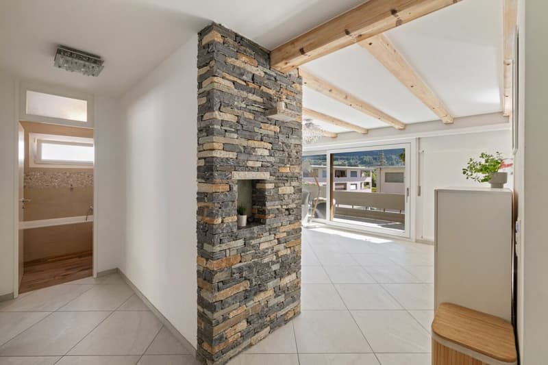 Bel appartement rénové dans le charmant village de Noës (18)
