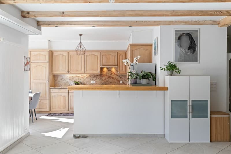 Bel appartement rénové dans le charmant village de Noës (7)