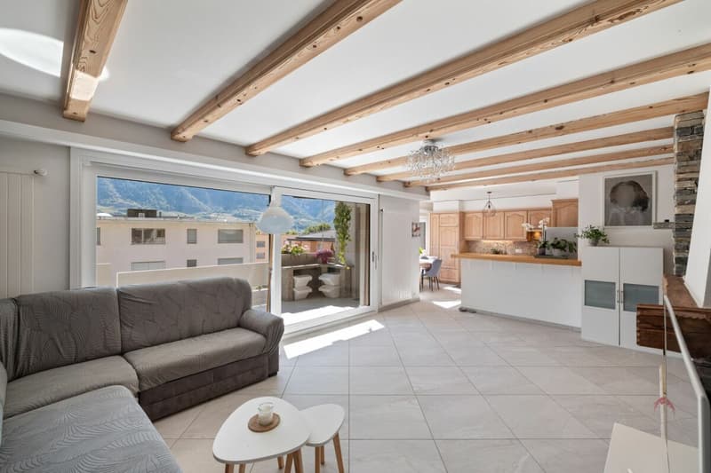 Bel appartement rénové dans le charmant village de Noës (2)