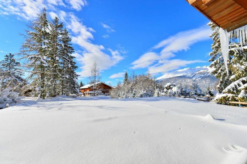 Chalet 8.5 pièces à Crans-Montana (1)