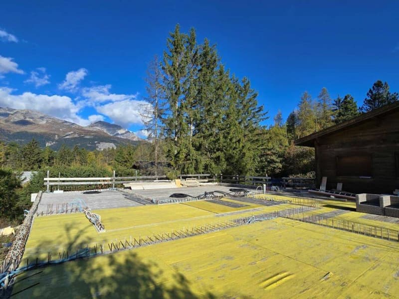 Chalet 8.5 pièces à Crans-Montana (2)