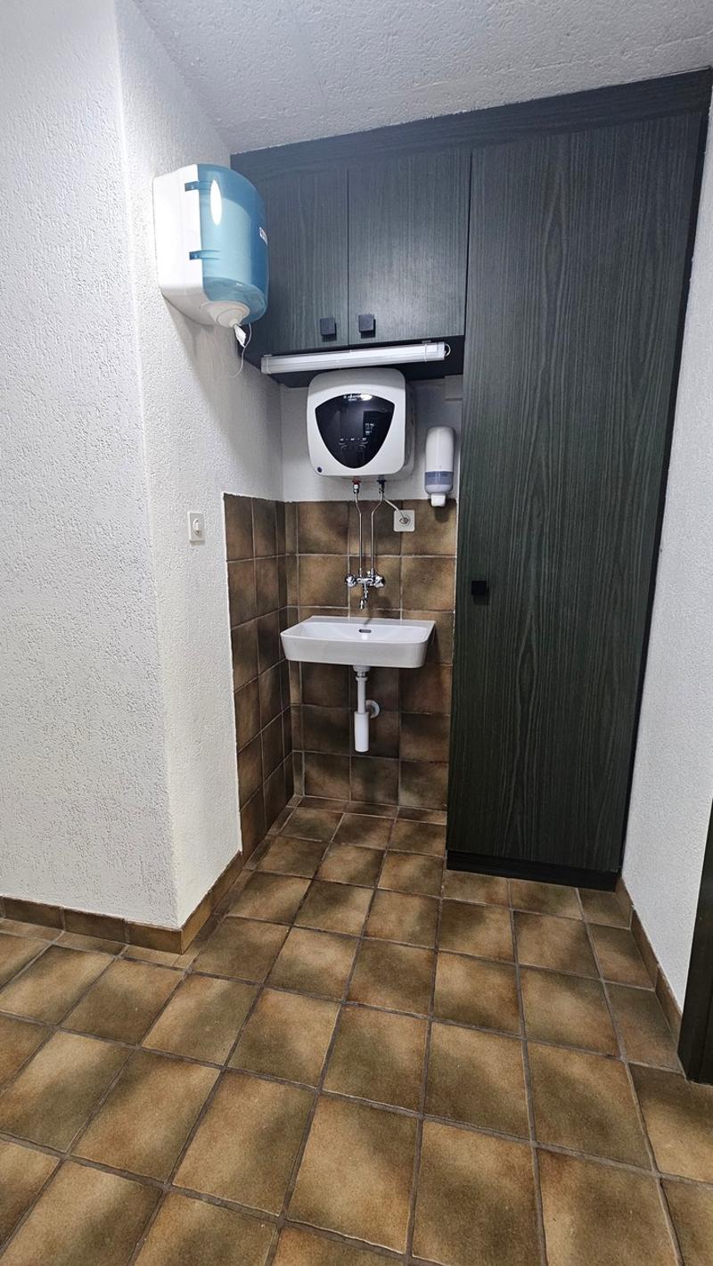 Bureaux de 80 m2 (8)