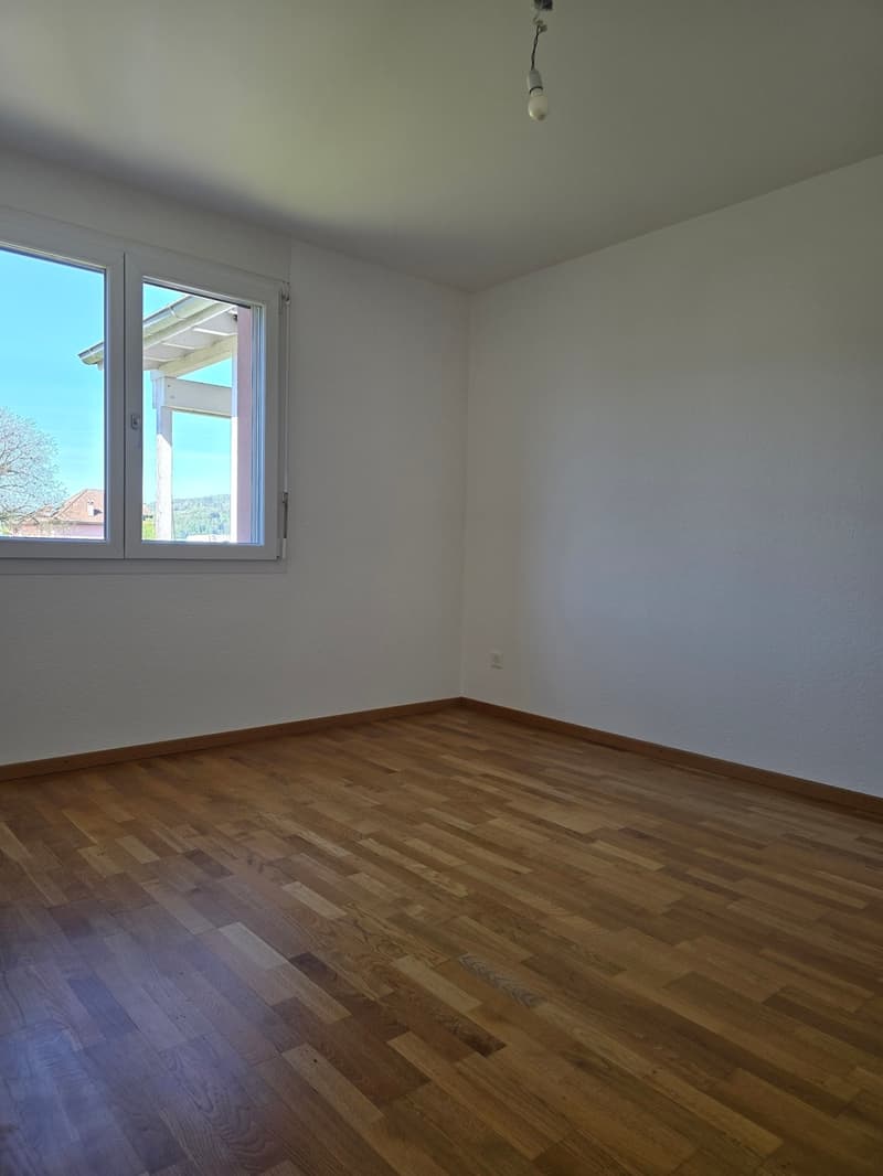 Logement 4,5 pièces au 1er étage de 100 m2, avec ascenseur (9)