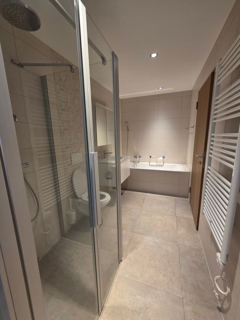 Appartement de 98 m2, 4 pièces au 1er étage, sans ascenseur (2)
