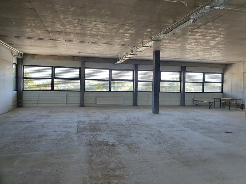 Surface commerciale/bureaux à louer de 682 m2 (5)