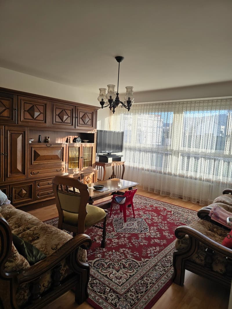 Appartement 3 pièces de 78 m2 au 3ème étage avec ascenseur (2)