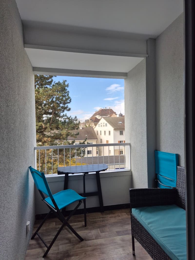 Appartement 2 pièces de 47,50 m2 au4ème étage avec ascenseur & balcon (5)