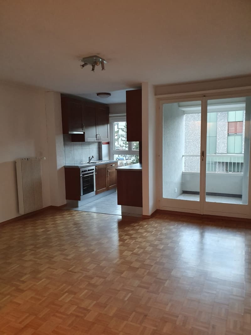 Appartement 3 pièces au 1er étage de 84 m2, avec ascenseur (4)