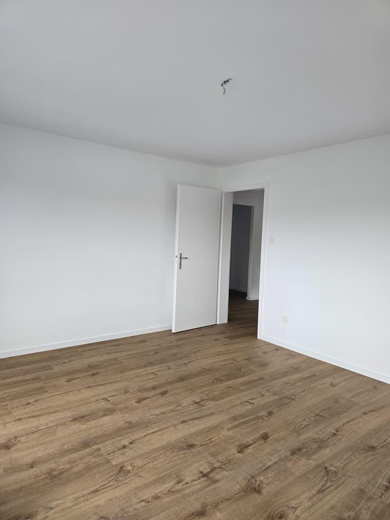 Appartement de 3 pièces au 1er étage de 74 m2, avec ascenseur (5)
