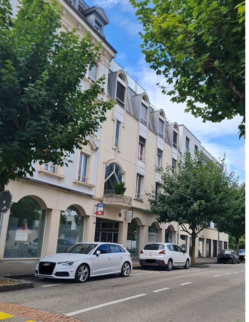 Bureau / local commercial de 75 m2 (1)