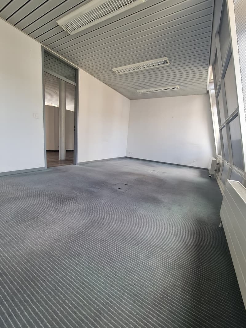 Bureau / local commercial de 75 m2 (9)