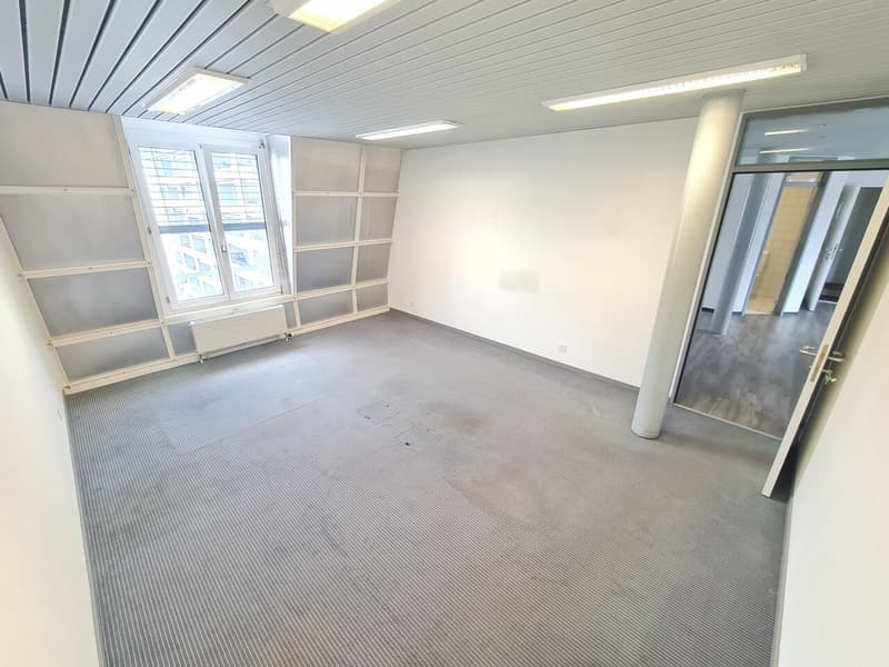 Bureau / local commercial de 75 m2 (11)