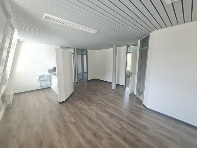 Bureau / local commercial de 75 m2 (7)