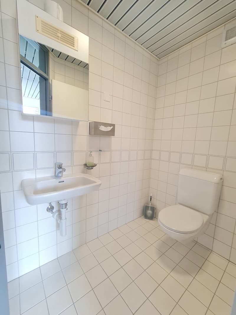 Bureau / local commercial de 75 m2 (12)