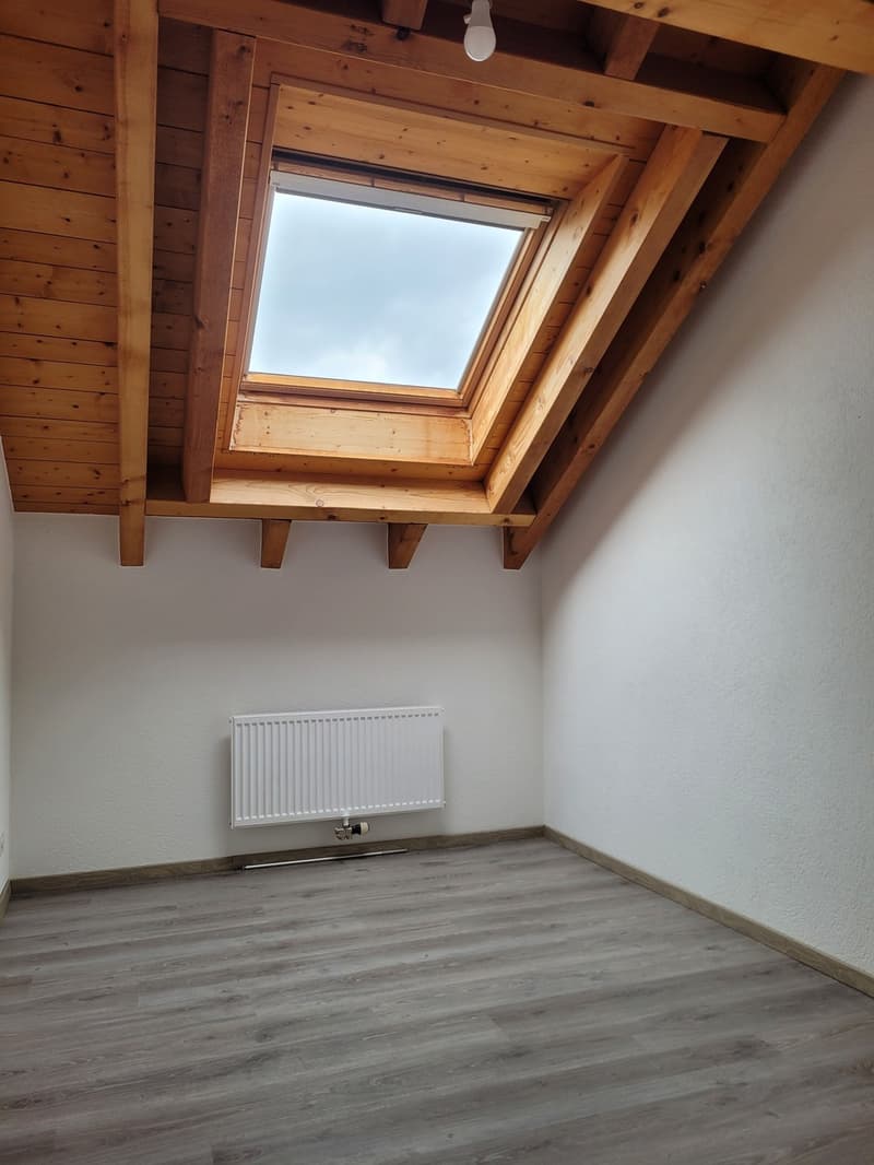 Attique en duplex de 107 m2 au 3ème étage, sans ascenseur (3)