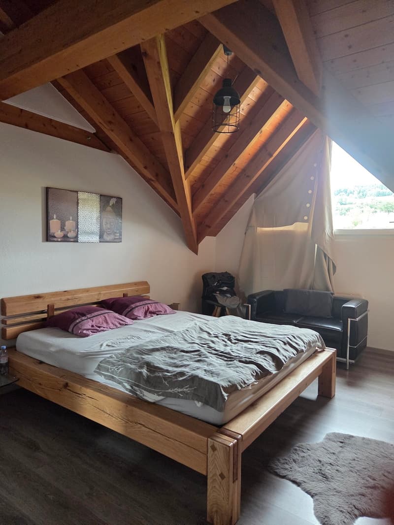 Attique en duplex de 107 m2 au 3ème étage, sans ascenseur (5)