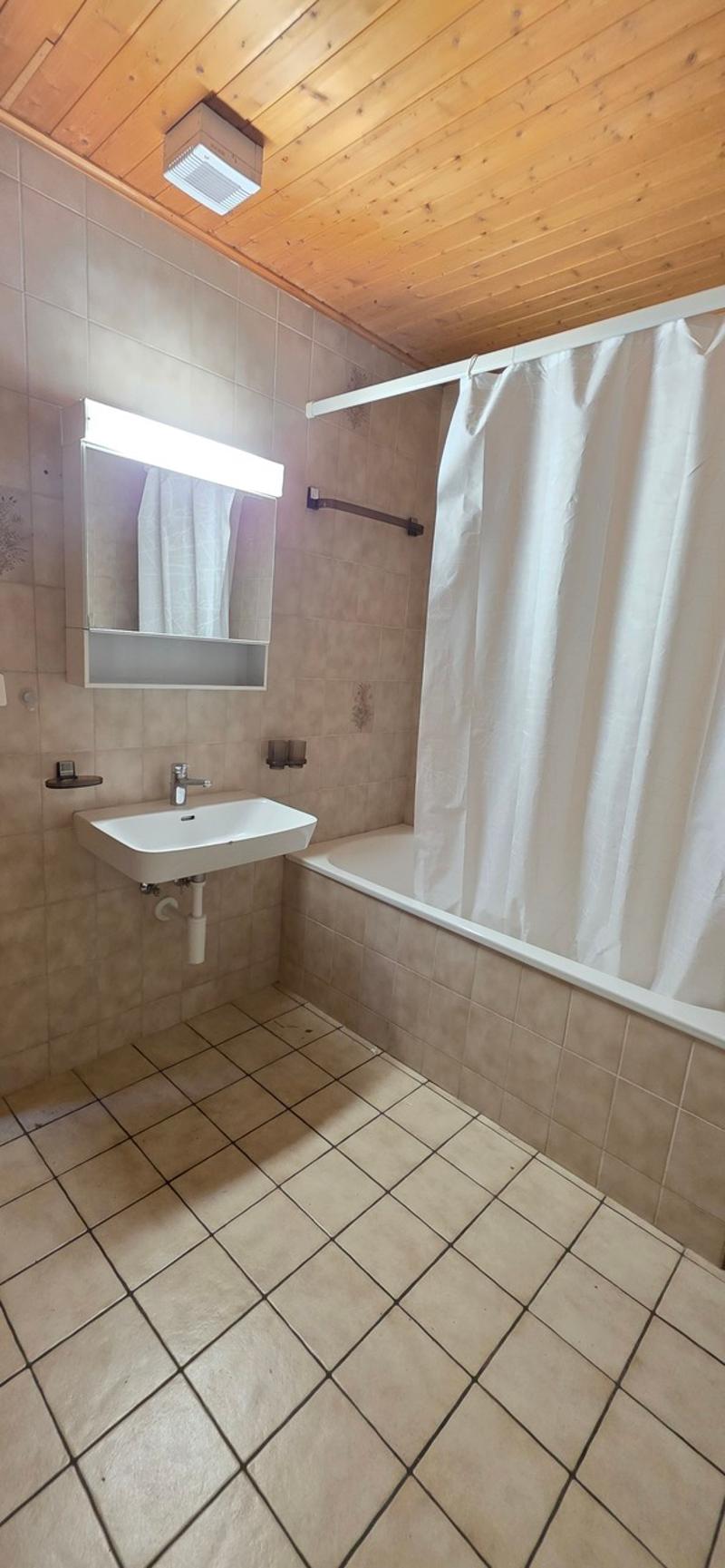 Appartement de 2 pièces chaleureux et à petit prix ! (3)