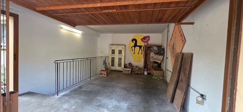 Garage intérieur accès