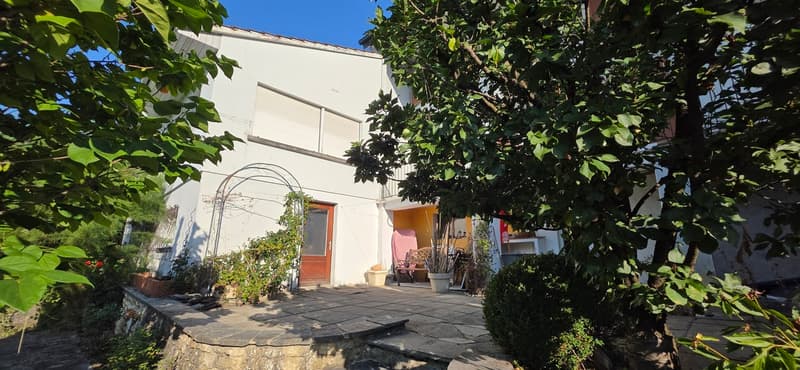 À deux pas de la vieille-ville, une maison à réinventer (9)