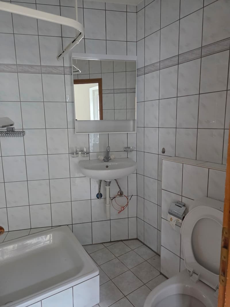 Studio avec cuisine neuve au coeur de la vieille ville (2)