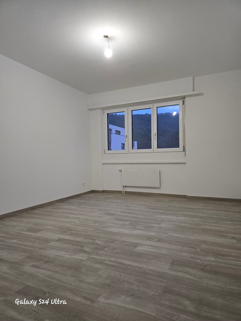 Appartement rénové de 4 pièces au 3ème étage Avec ascenseur (11)